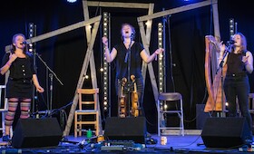 Folk im Park I : Eröffnungskonzert mit Lady Maisery (England)