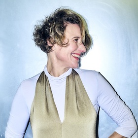Meike Rötzer erzählt Jane Austens "Stolz und Vorurteil"