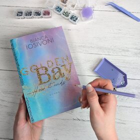 Bedazzle your Book – mach dein Lieblingsbuch zum Glanzstück!