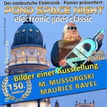Pond Space Night -Bilder einer Ausstellung