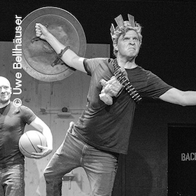 Shake it off! - Bewegungsperformance für drei Schauspieler