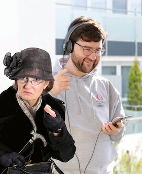 Jung kauf Alt - eine musikalische Komödie von Marla Saris