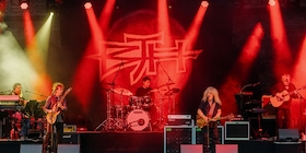 Barclay James Harvest - feat. Les Holroyd