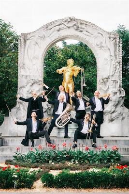 MNOZIL BRASS - STRAU$$