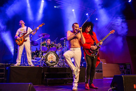 A NIGHT OF QUEEN - Best Of Queen