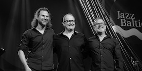 Dieter Ilg Trio Motherland - Jazz im ArtHotel