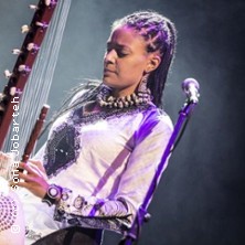 Sona Jobarteh & Band