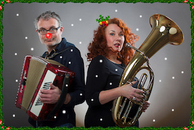 Frau Sonntag und ihr ständiger Begleiter - müssen Weihnachten feiern - Das Musik- Weihnachts- Ehekabarett für alle, die Lebkuchen lieben und/oder hassen