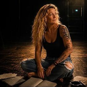 Blauer Reis - Eine Leseshow, bei der du mehr spürst als hörst.- Steffi Zimmermann-Götz