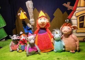 Die kleine Hexe und das himmelblaue Einhorn