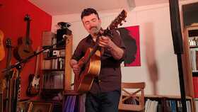 Micha Kern - Der Gitarrenmann aus Übersee - Darstädter Gitarren-Konzerte