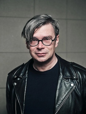 Zur Frankfurter Buchmesse: „Wo die Toten sprechen“ - Lesung und Gespräch mit Jaroslav Rudiš - Lesung und Gespräch mit Jaroslav Rudiš und Dr. Tilman Spreckelsen
