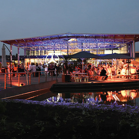Summer Lounge - After-Work-Party im Mercedes-Benz Kundencenter Bremen