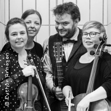Svavar Knútur on Autumn String Tour