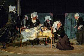 Es war einmal und war auch nicht... - Theater auf dem Schlosshof