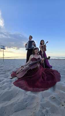 „Einmal um die Welt“ - mit dem Quartett „Classic Review“ - Premiere