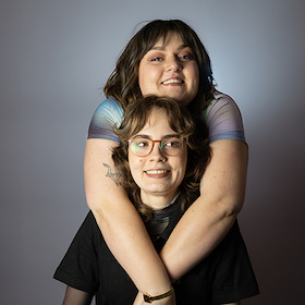 Lena Krebs und Teresa Reichl - Lesen ist schwul