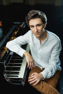 Valentin Magyar