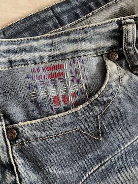 Workshop: "Stich für Stich" - Kreativ Reparieren von Textilien mit Birgit Paschke