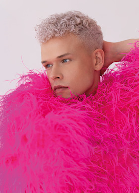 Tobias Born: FREAKS! – Neue Männer braucht das Land