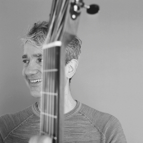 Stefan Grasse - Neo Classical Guitar & Electronica