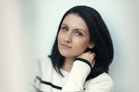 Annika Strauss - liest aus dem gemeinsam mit Sebastian Fitzek geschriebenen Buch „REM“