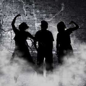 LAUT - Das Musical - Ein neues Musical über Kunst, Mut und was es kostet, nicht zu schweigen.