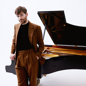Florian Christl & Ensemble - Live 2026