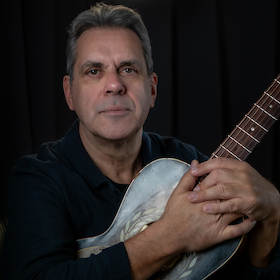 Biber Herrmann - Bluespoet & Gitarrenvirtuose der Extraklasse