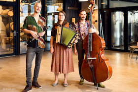 Tschejefem-Rosmarie: Volksmusik-Schlager-Jazz - EW Passau