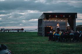Slam am Strand | Der raue Dichterwettstreit im Nordseebad Otterndorf - Kulturstrand 2026