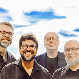 Com Felipe Quartett
