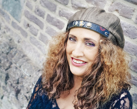 Anne Haigis - Live