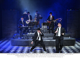 Die Blues Brothers - Ein Roadtrip through the Länd