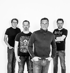 PFUND - mitreißende Rock-Show vom Allerfeinsten