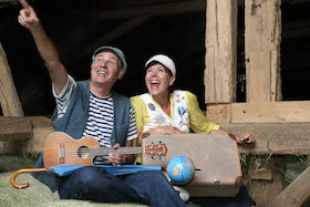 Liedertheater Altmann: Eine Reise um die Welt - Eine musikalische Weltreise zum Mitsingen und Mitmachen
