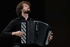 Sergey Sadovoy – Bach auf dem Akkordeon - Konzert für Akkordeon solo und im Duo