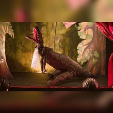 Dinopera - Puppenoper über das Aussterben der Dinosaurier