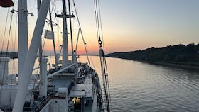 Dämmertörn und Lichterfahrt HAMBURG - HAMBURG