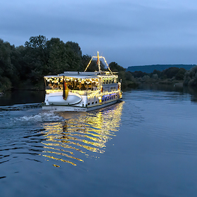 Lampionfahrt mit Live-Musik - Tageskreuzfahrten 2026 - Entdecken