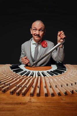 Sebastian Schnitzer - "Wo geschnitzt wird, fallen Töne" - Klavierkabarett