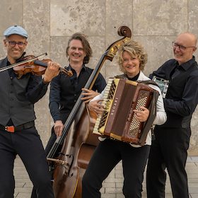 Orchestra Mondo - Wo Rhythmen tanzen und Melodien träumen