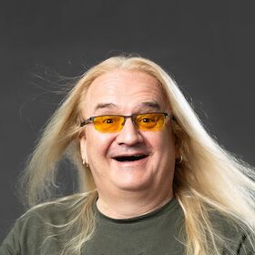 Sven Hieronymus - 50 Jahre lange Haare