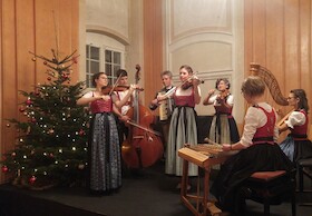 Adventliche Volksmusik "Besinnliche Texte und Musik"