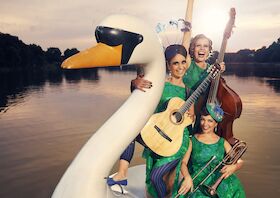 Zucchini Sistaz - "Falsche Wimpern - Echte Musik"