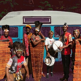 Pamuzinda - African Groove