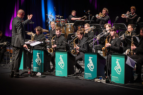 Warped World – Release Konzert - Kicks & Sticks & Voices im Dr. Hoch's