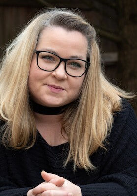 Julia Dippel: Kashmere Rises