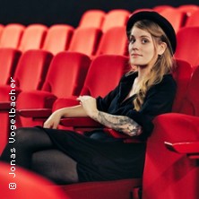 Laura Braun - Vom Weg ab
