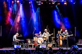 Mojo Blues Band: "Blues is the Healer"